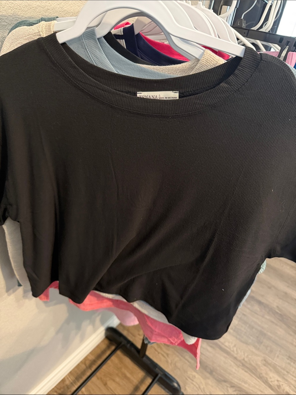 Zena Black Ribbed Short-Sleeve Crop Top